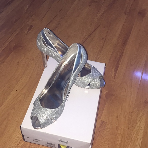 Heels - Picture 1 of 1